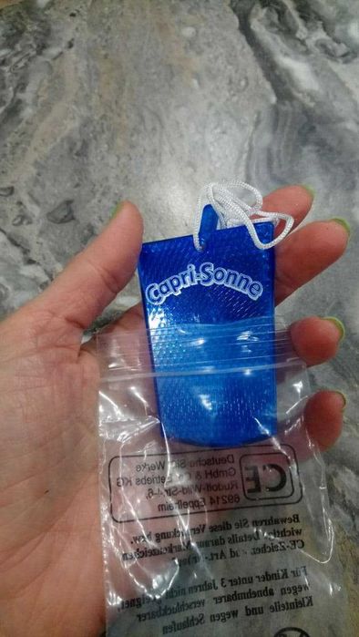Світловідбивний кулон підвіска браслет Capri Sonne Capri Sun сок