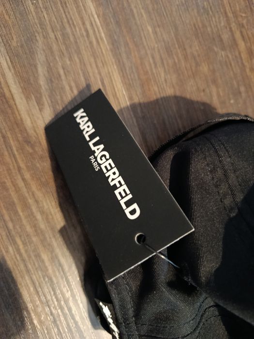 Nowa czapeczka z daszkiem Karl Lagerfeld