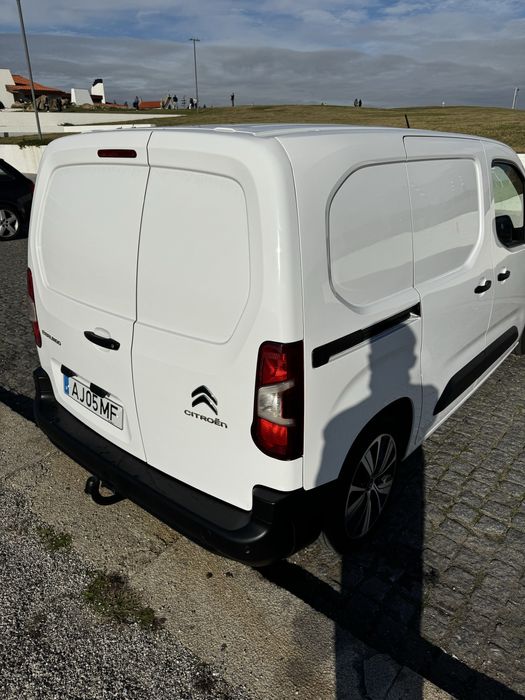 Citroën Berlingo 2021 - muito bem conservada / pronto a usar