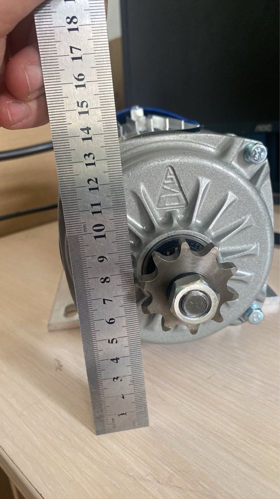 BLDC Безщітковий електродвигун 1000W, 48V з планетарним редуктором