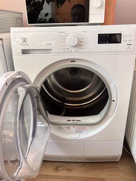 Сушильна машина Electrolux EDP2074GW3, 7 кг