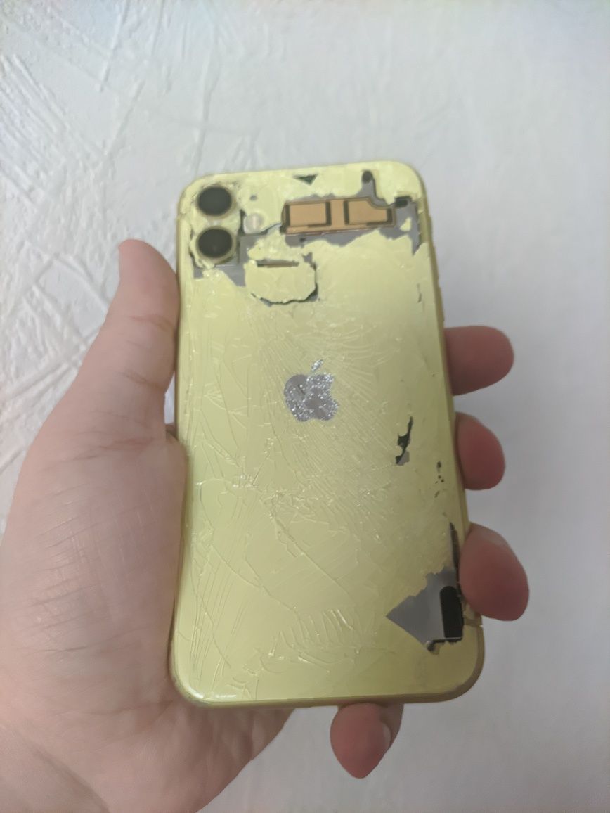 Смартфон Apple Iphone 11 64gb Neverlock (епл айфон 11) без айклауду