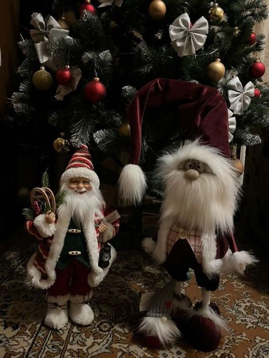 Гном  і санта новорічні іграшки