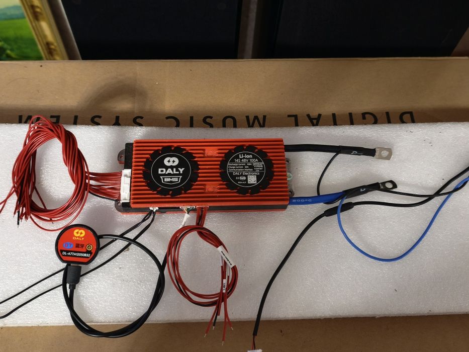Бмс Smart BMS Daly 14S 48V 100A з блютус для LiIon батарей