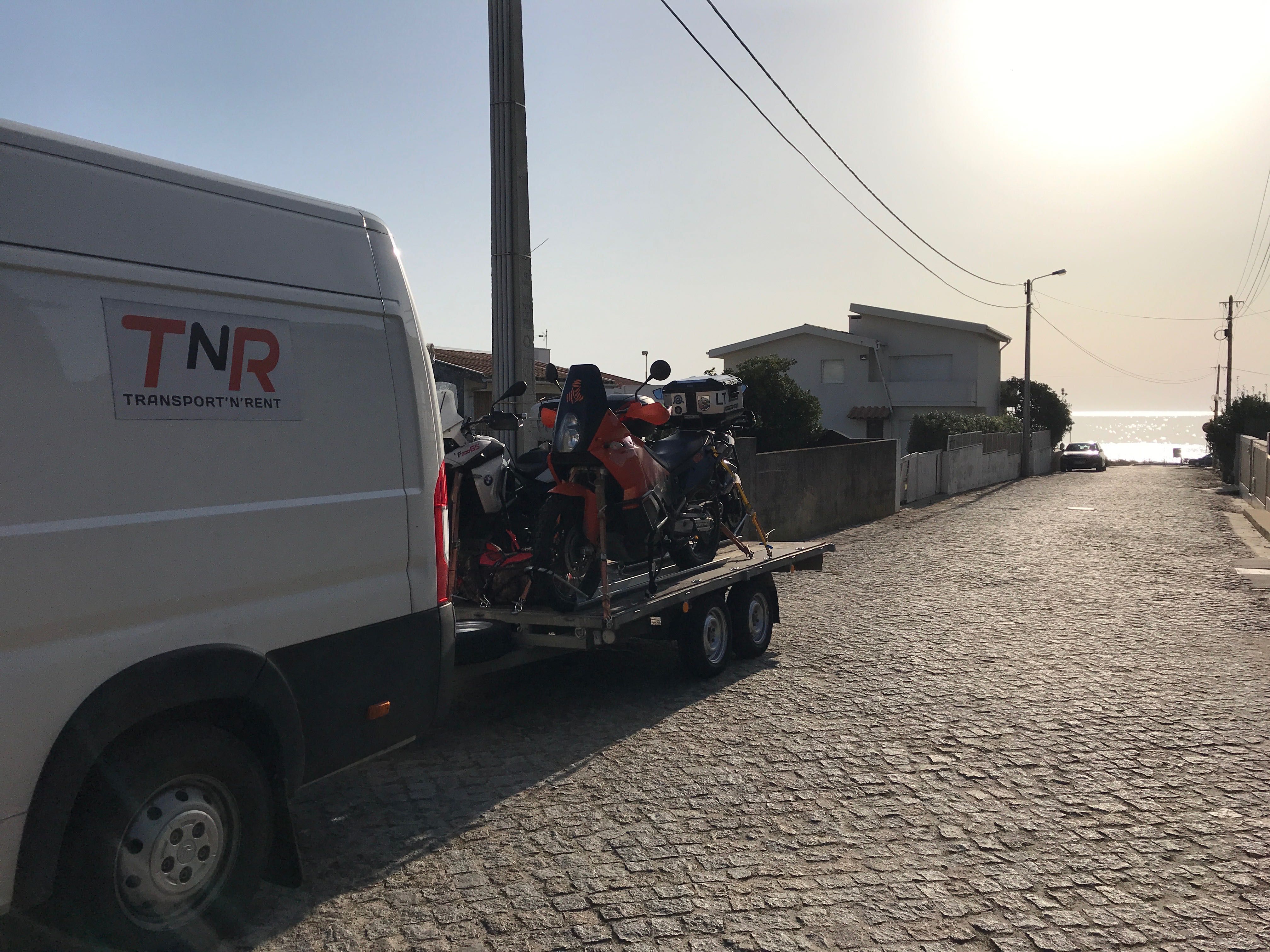 Transport krajowy międzynarodowy motocykli wyprawy przeprowadzki TnR