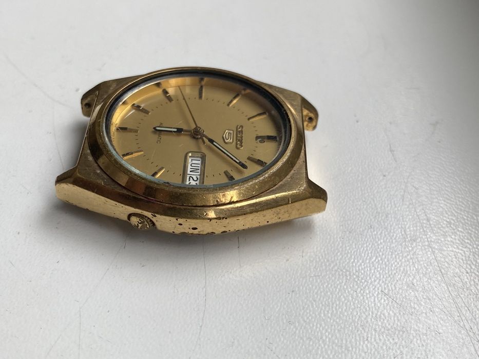 Нручнные часы seiko 5 automatic