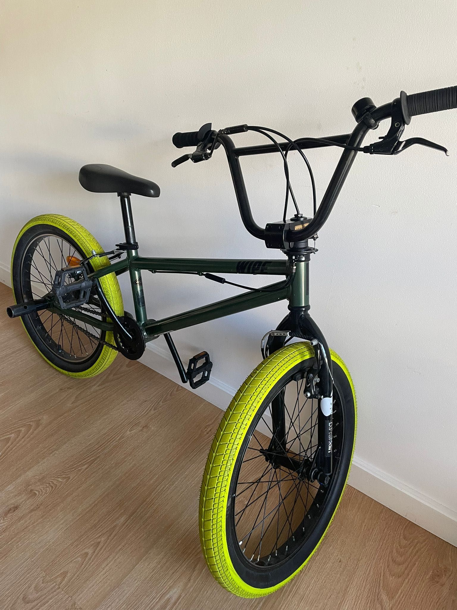 Bicicleta BMX WIPE 500 20" BTWIN