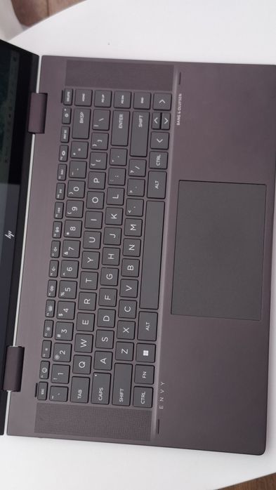 Hp Envy x360 15.6" ryzen 5 7530U 8 ram 512 ssd Barcelo 512mb face id