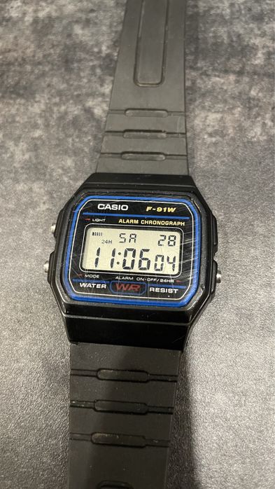 Вінтажний колекційний годинник Casio f91w