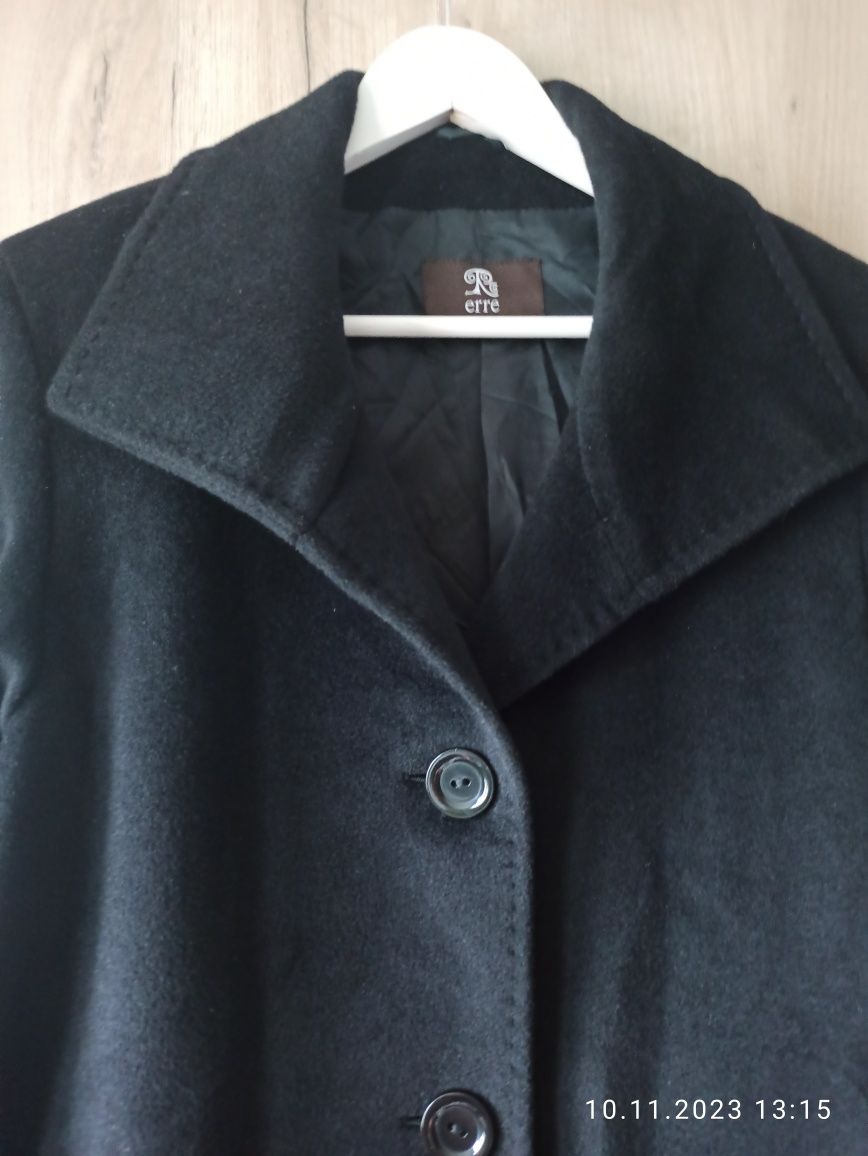 Czarny płaszcz super skład wełna angora  welniany ciepły 42