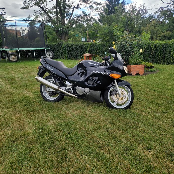 Suzuki gsxf 600 katana