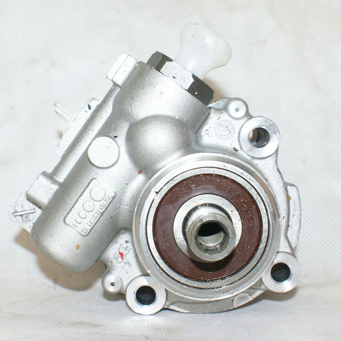 POMPA WSPOMAGANIA CHRYSLER ASPEN DODGE RAM 1500 Durango 68034321AA