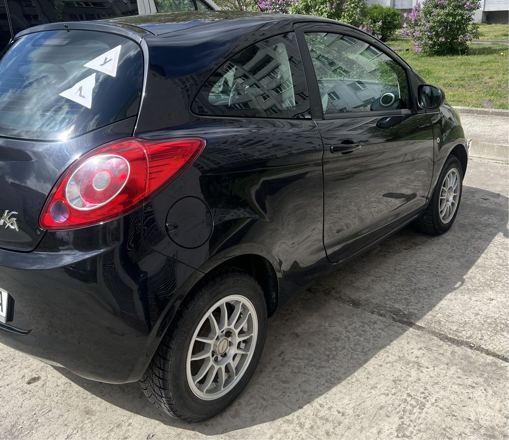 Автомобіль Ford Ka 10.2014