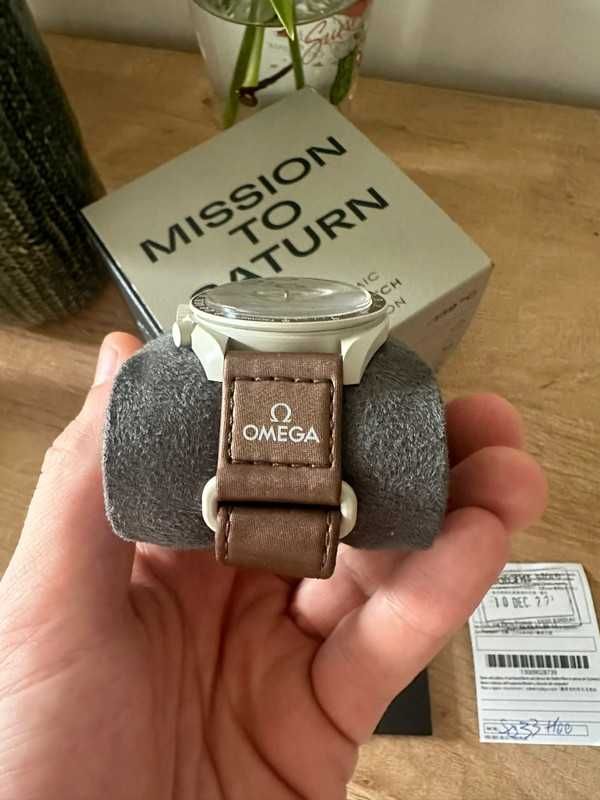 Omega x Swatch SO33L100 Uran - Lody i niebiesko-zielony design
