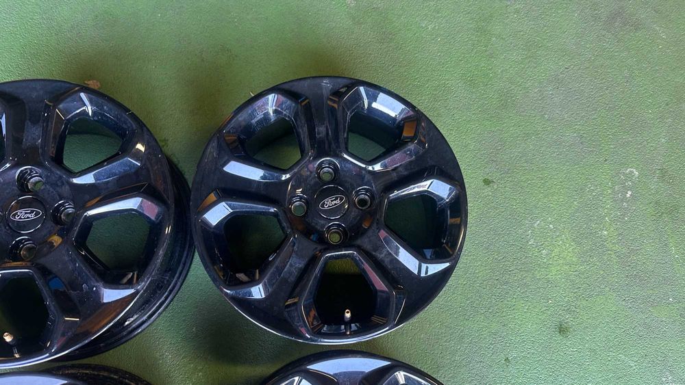 Felgi aluminiowe 16" 6,5Jx16H2 4x108x63,3 ET37,5 Ford Peugeot itp.