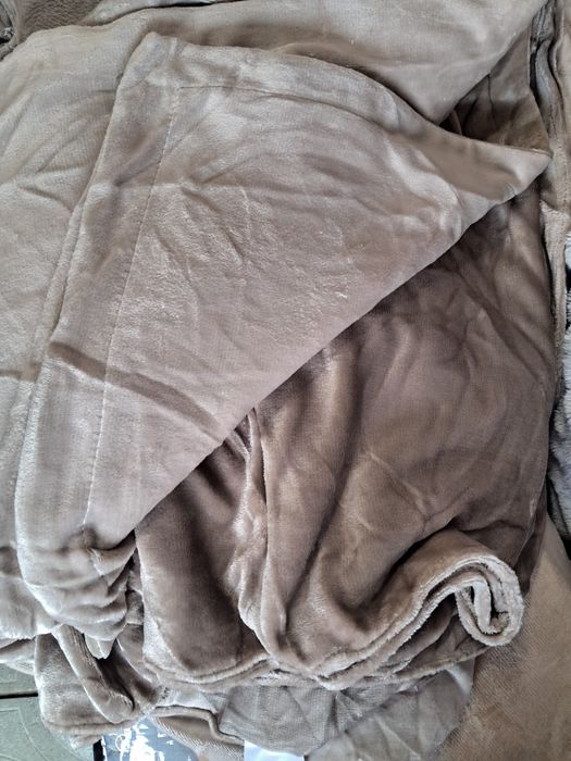 Тепла велюрова двохстороння посьільна білизна