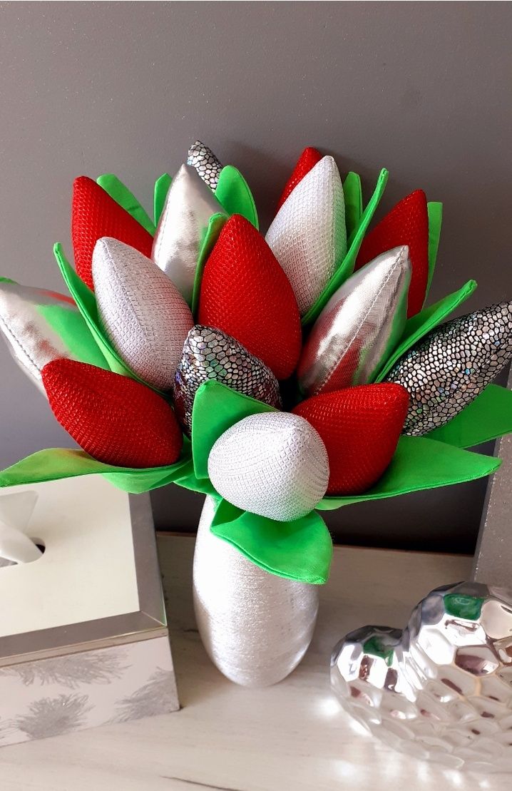Tulipany na dzień mamy kwiaty do wazonu prezent bukiet
