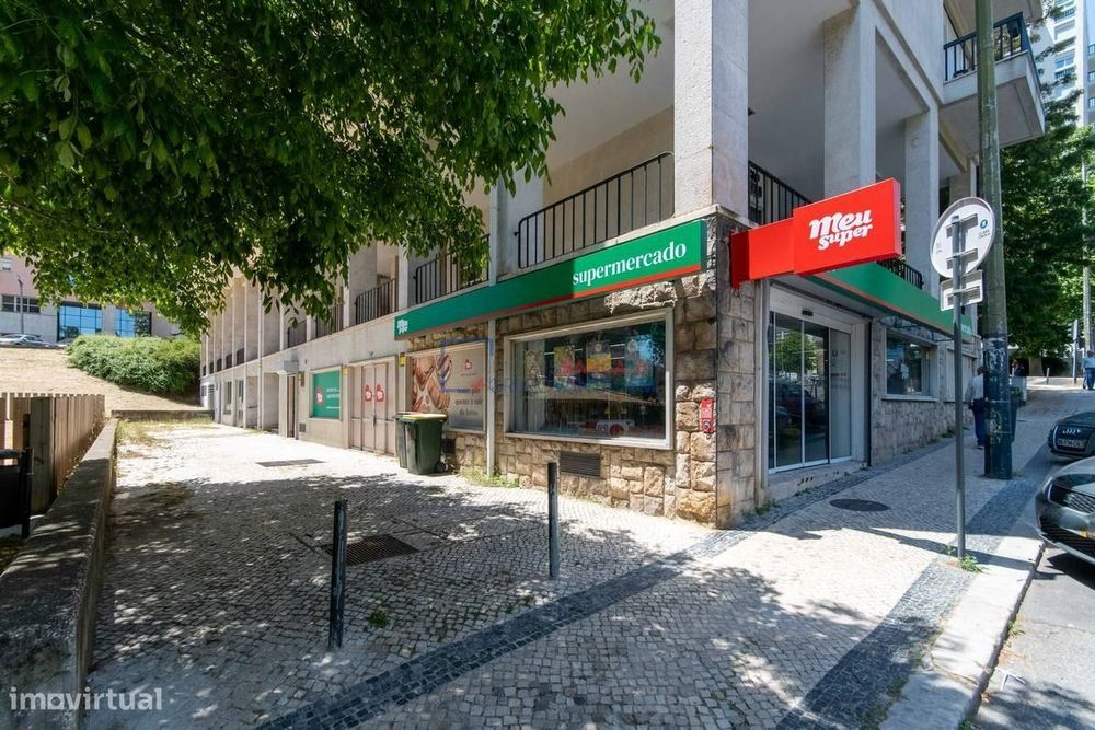 Supermercado À Venda