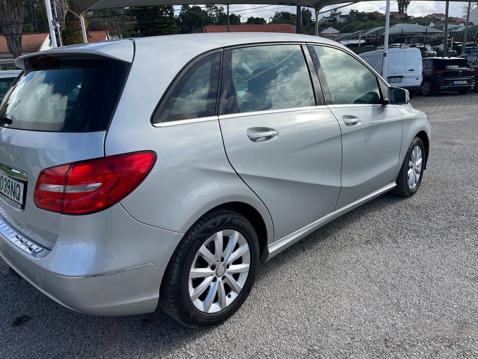 Vendo Mercedes calasse B180 automático