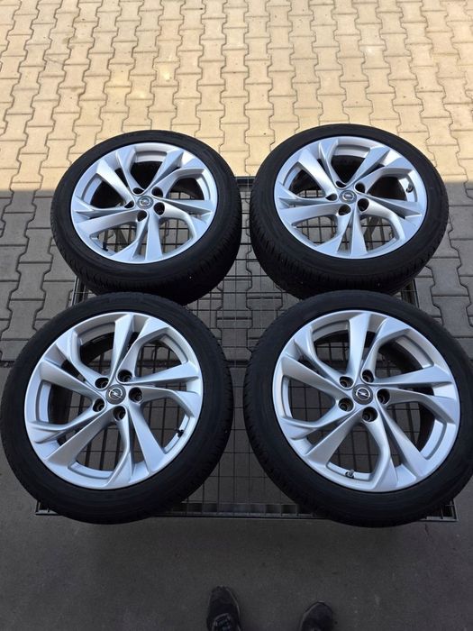 OPEL ASTRA K KOŁA FELGI ALUMINIOWE 5X105 R17 OPONY LETNIE 225/45 CZUJNIKI