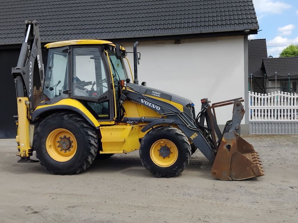 Koparko ładowarka 2011r volvo bl71 nowy model pełna opcja