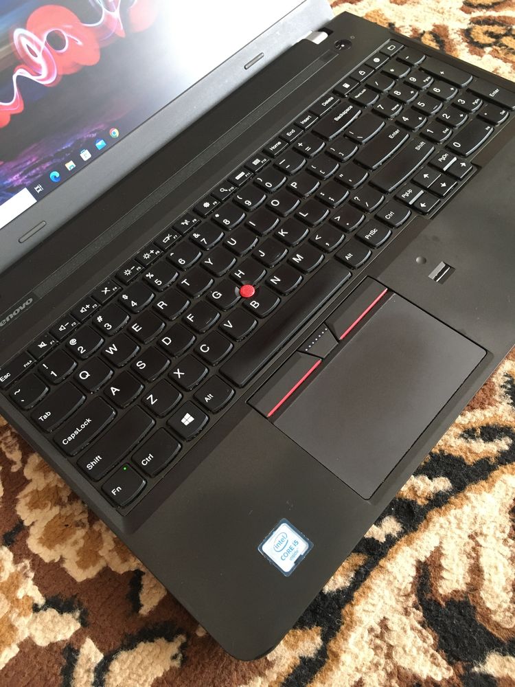 Lenovo ThinkPad E560/i5-6200U/8Gb/256Gb