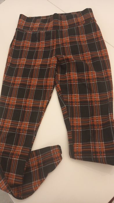 Spodnie Nowe w kratę rozm 36 C&a