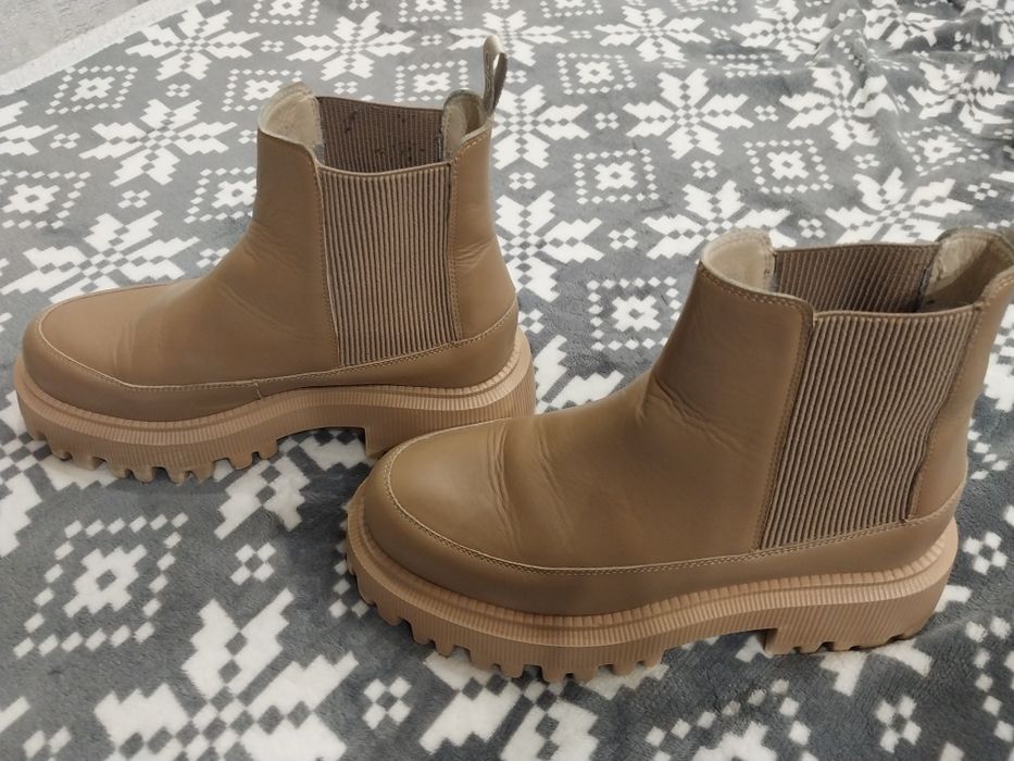 Жіночі Estro розмір 37 черевики