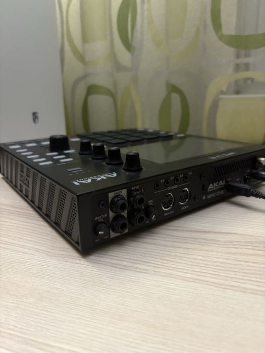 Akai MPC One Ідеальний Стан