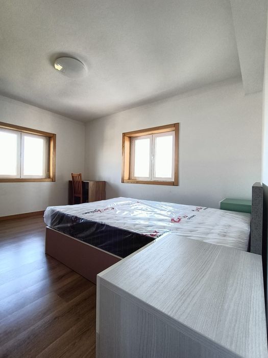 Alugam-se quartos perto do Hospital de Bragança