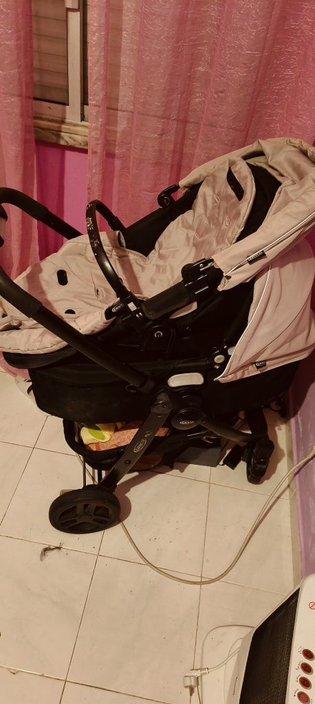 Carrinho bebê usado