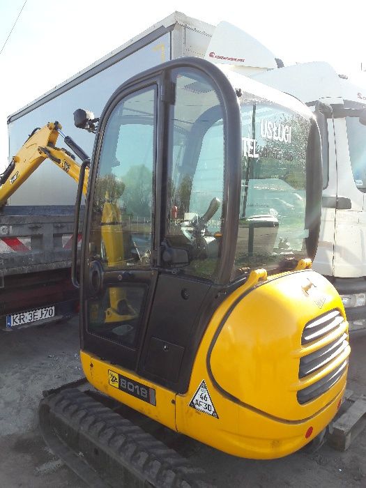 Usługi minikoparka,wywrotka5ton, głebokość2.50m,niwelator.