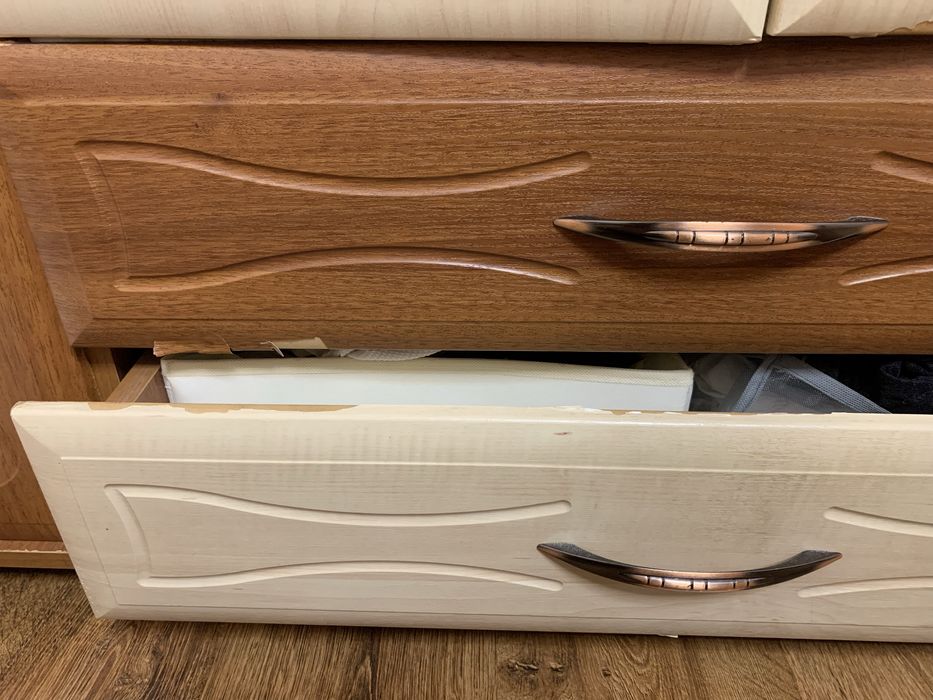 Шафа від спальні