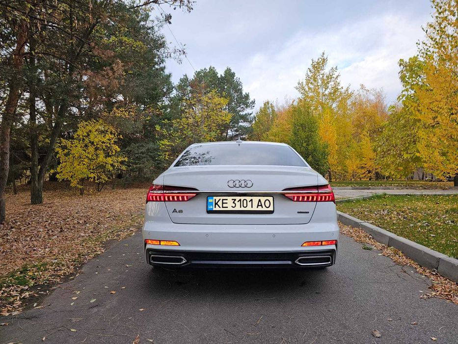 Майже новий автомобіль