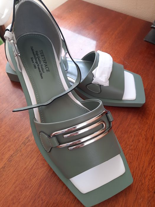 Босоніжки Teetspace ,нові .
Розмір 37 
Стелька 24 см.
Відправка новою