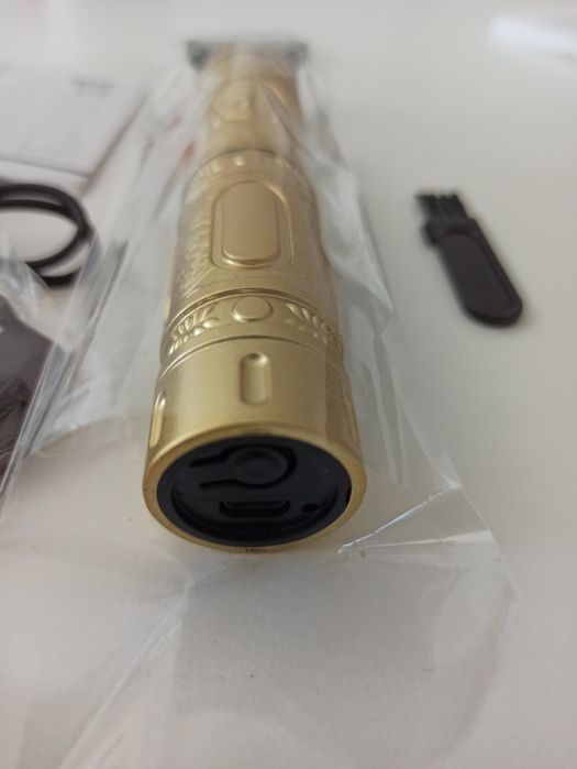 Máquina cortar cabelo/barba