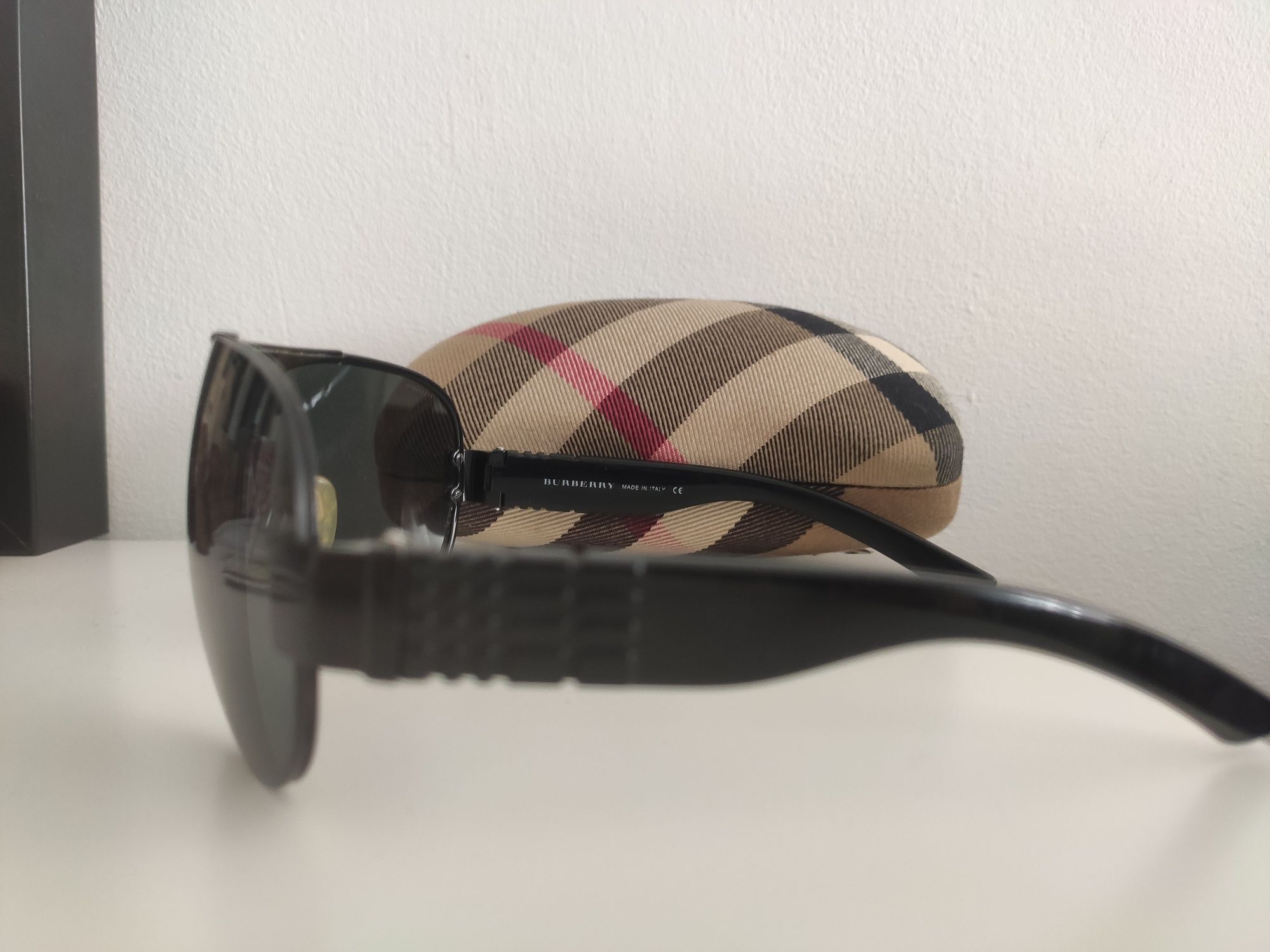 Óculos de Sol - Burberry (Homem)