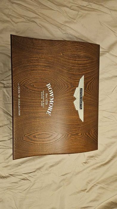 Подарункова дерев'яна коробка для віскі bowmore aston martin