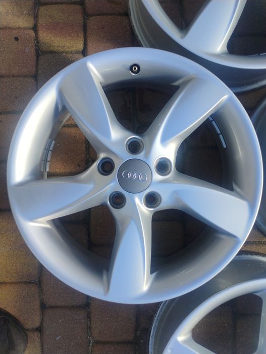 8V0 Oryginał felgi 17cali Audi S-line A3 S3 A4 B6 ,B7