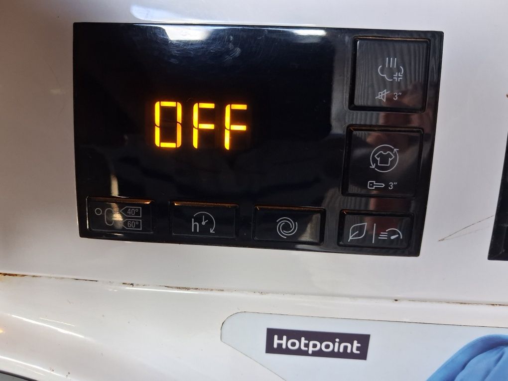 Máquina Lavar Roupa Hotpoint-Ariston NM11 825 WS 8 Kg