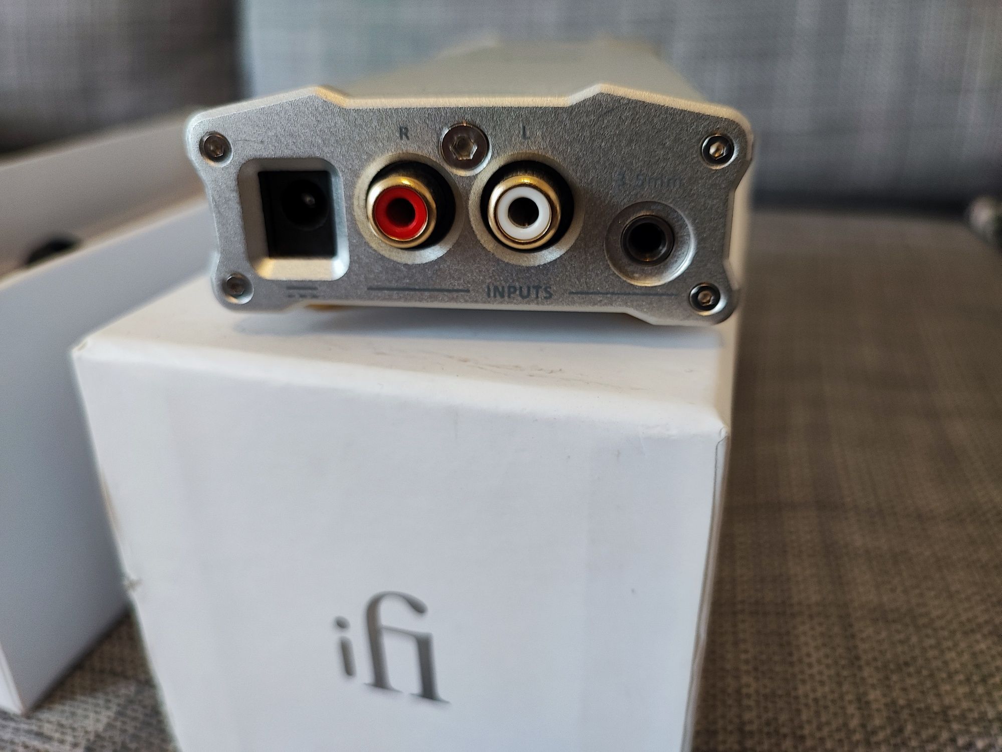 iFi micro iCAN amplificador de headphones.