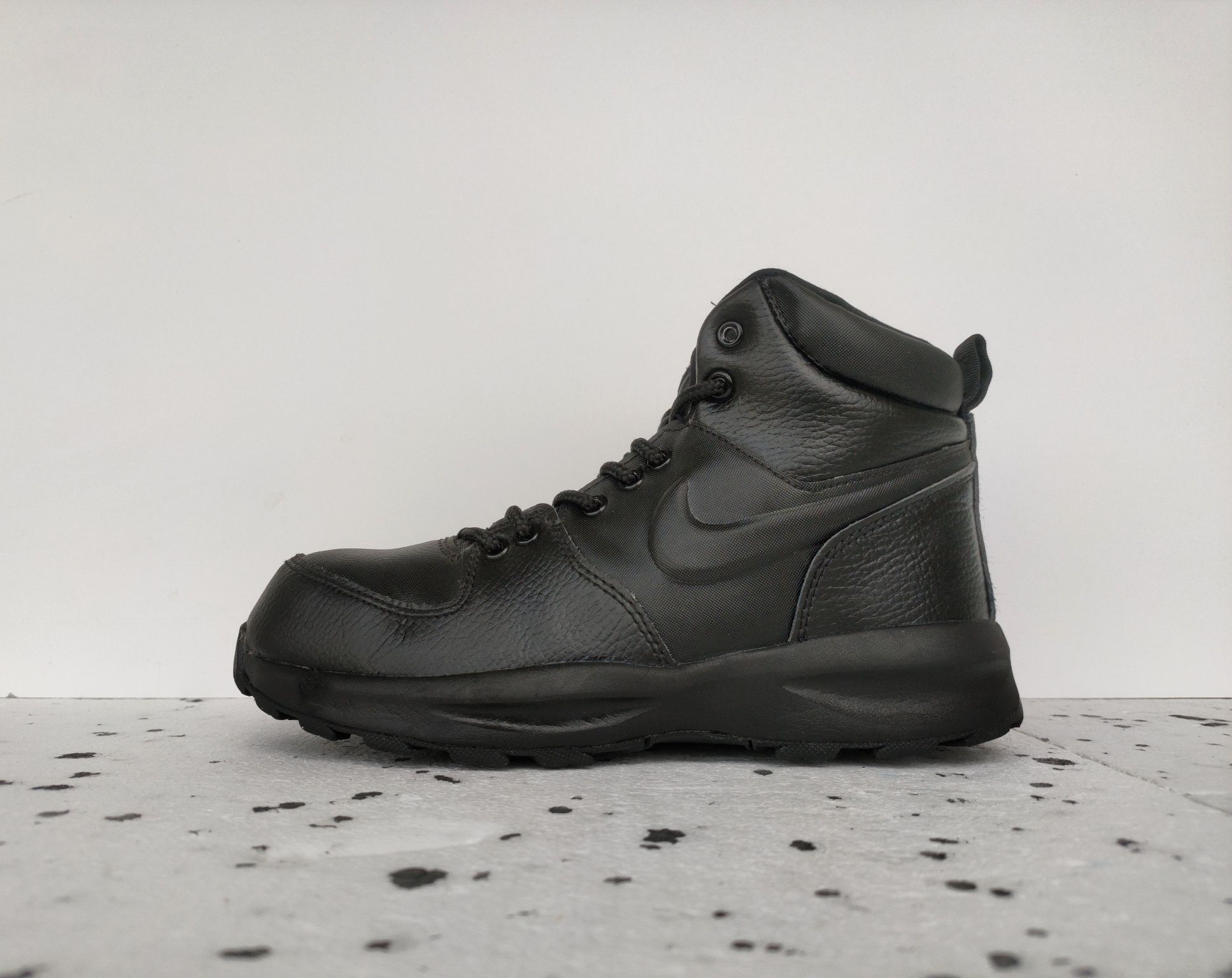 Buty Nike Manoa damskie czarne jesienno zimowe r. 38,5 24cm