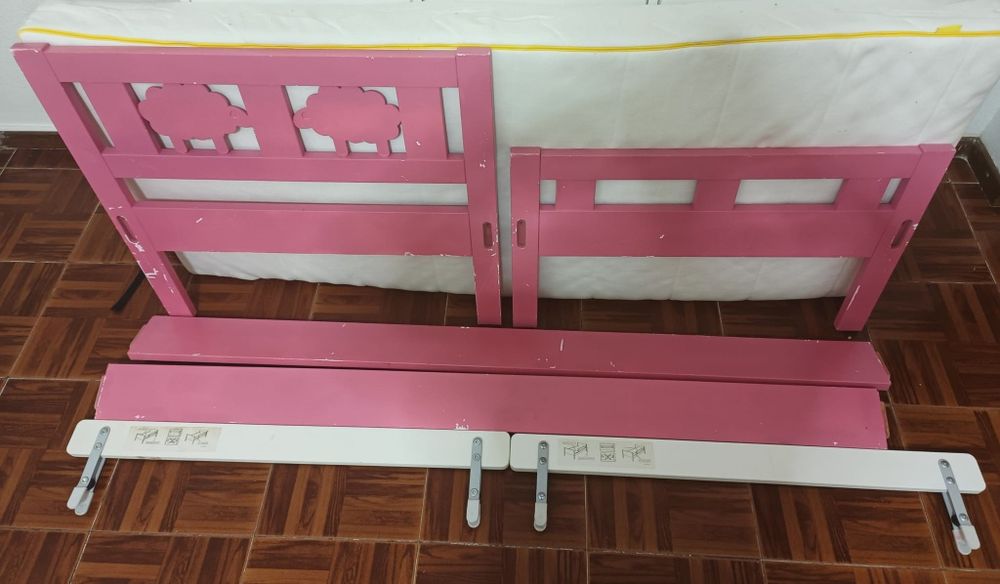 Cama infantil cor de rosa