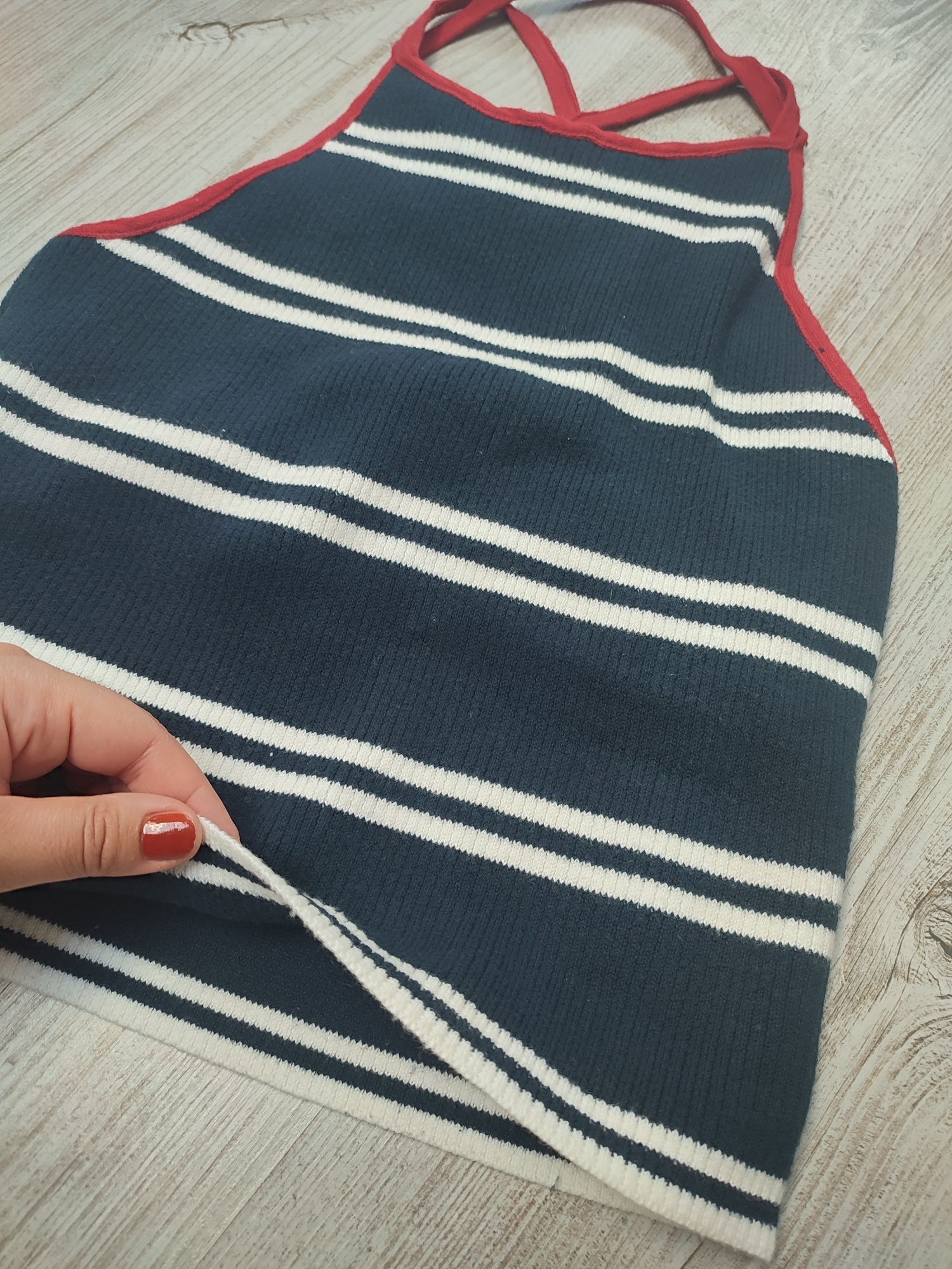 Hollister M 38 bluzka damska crop top ramiączka paski lato krótka
