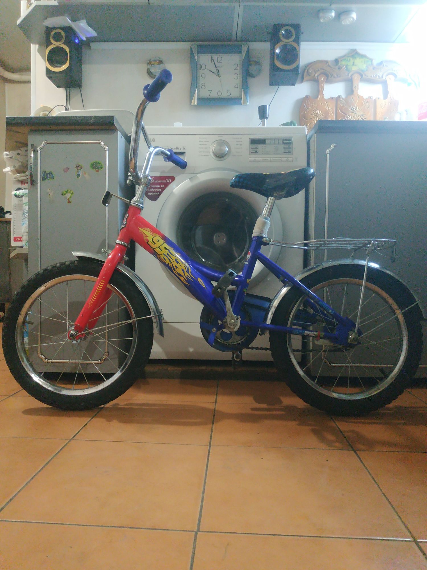 Продам велосипед детский колеса 16 дюймов