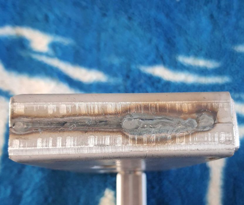 Zamek w stalowej kasecie okazja tanio