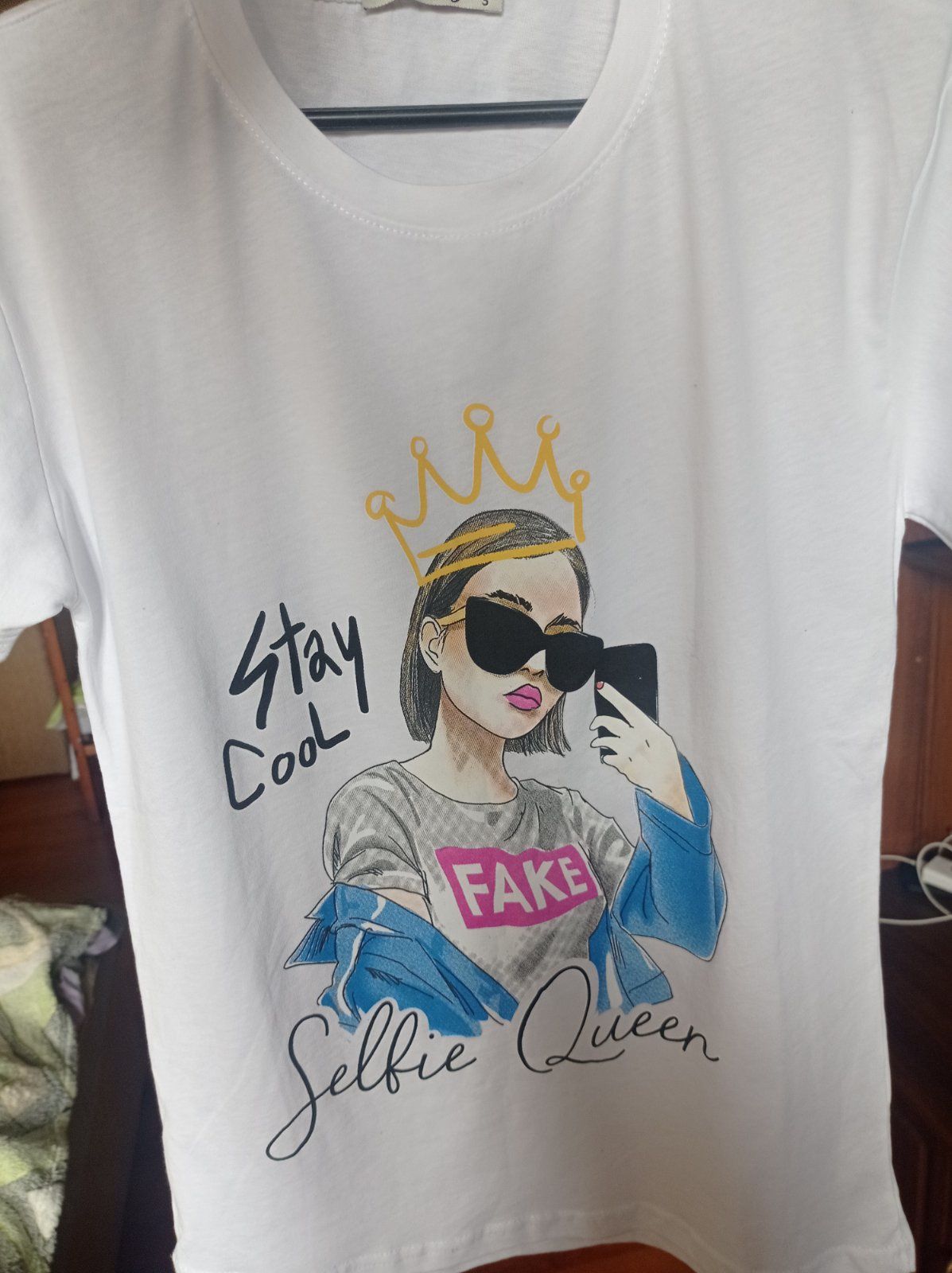 Футболка біла Stay Cool Sellie Queen королева