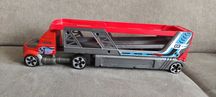 Hotwheels laweta wyrzutnia transporter