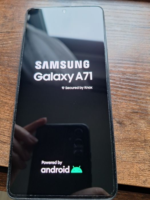 Samsung A71 stan idealny plus odporne na upadek etui