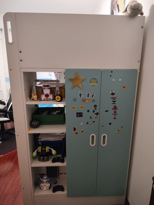 Cama alta com secretária SMÅSTAD